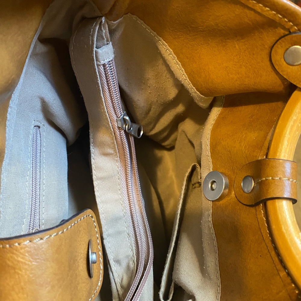 Relic Handbag - Picture 4 of 4